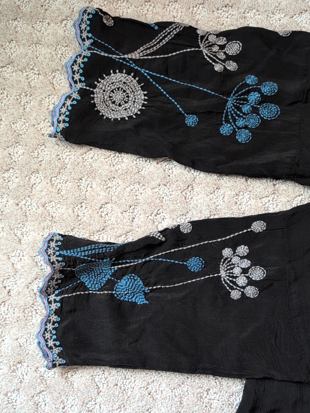 Johnny Was Carousel Embroidered Blouse - Picture 14 of 15